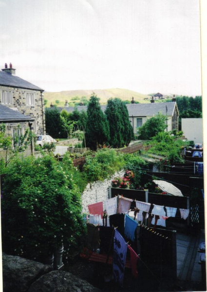 Back gardens Edenfield
06-Religion-02-Church Activities-004-Church of England -  Edenfield Parish Church
Keywords: 1995