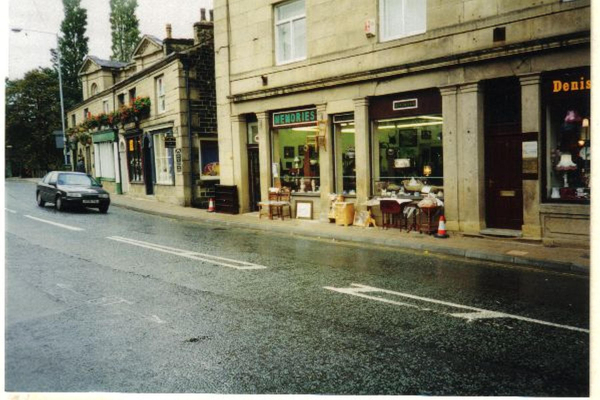 Market Place shops
17-Buildings and the Urban Environment-05-Street Scenes-017-Market Place
Keywords: 1995