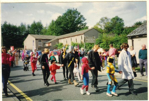 Parade of Medieaval characters on Carr Street
17-Buildings and the Urban Environment-05-Street Scenes-006-Carr Street and Tanners area
Keywords: 1995