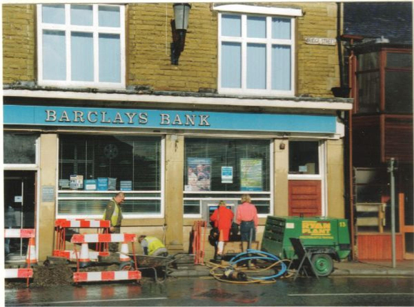 Working outside Barclays Bank 
17-Buildings and the Urban Environment-05-Street Scenes-003-Bridge Street
Keywords: 1995