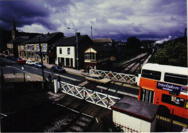 View of the level crossing Ramsbottom Station
17-Buildings and the Urban Environment-05-Street Scenes-003-Bridge Street
Keywords: 1995