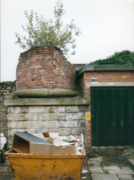 Back of Evangelical Church - Bridge Street
17-Buildings and the Urban Environment-05-Street Scenes-003-Bridge Street
Keywords: 1996