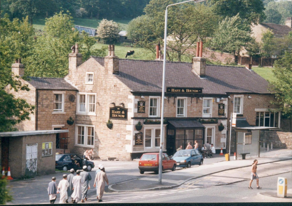 Hare and Hounds - Holcombe Brooke
14-Leisure-05-Pubs-014-Hare and Hounds
Keywords: 1996
