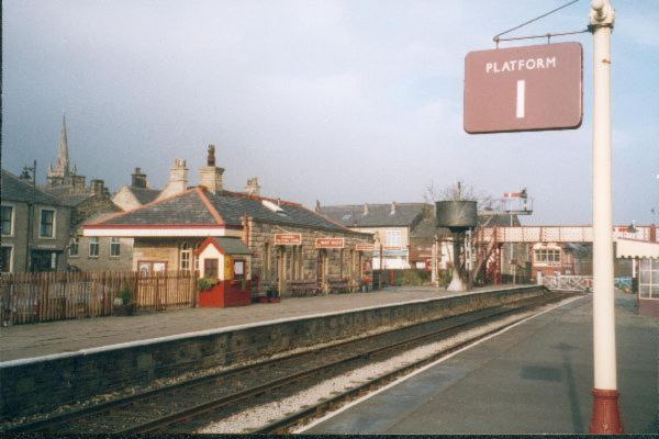 Platform 1 - Ramsbottom Station 
16-Transport-03-Trains and Railways-000-General
Keywords: 1996