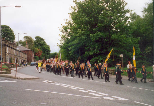 Millennium Parade going down Bury New Road
14-Leisure-04-Events-002-Millennium Festival 2000
Keywords: 2000