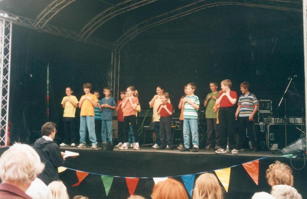 Millennium Festival - Emamnuel Holcombe
01-Ramsbottom Heritage Society-01-RHS Activities-016 Millennium Festival
Keywords: 2000