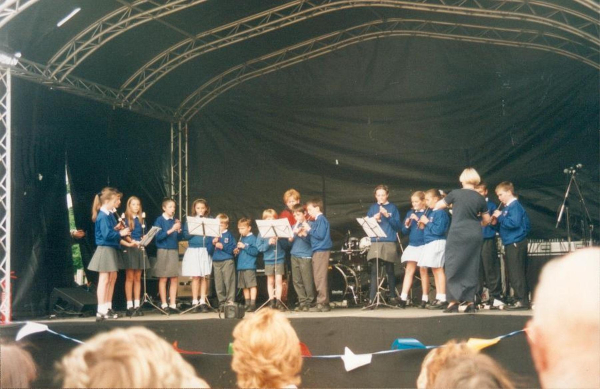 Millennium Festival - Greenmount
01-Ramsbottom Heritage Society-01-RHS Activities-016 Millennium Festival
Keywords: 2000