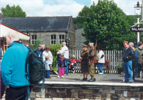 E.L.R 1940's weekend 
14-Leisure-04-Events-003-1940s weekends
Keywords: 2000