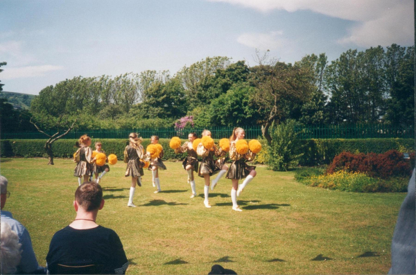 Millennium Festival - Family Fun Day - Nuttall park
01-Ramsbottom Heritage Society-01-RHS Activities-016 Millennium Festival
Keywords: 2000