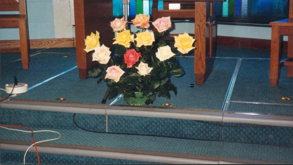 Christ Church flower Festival
06-Religion-01-Church Buildings-014-Christ Church Baptist Methodist, Great Eaves Road, Ramsbottom
Keywords: 2000