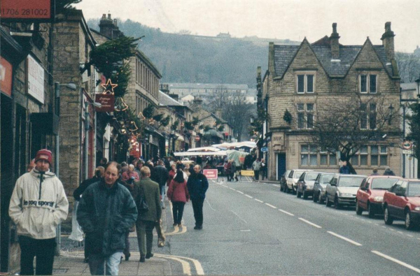 Christmas celebrations - Bridge Street
17-Buildings and the Urban Environment-05-Street Scenes-003-Bridge Street
Keywords: 2000