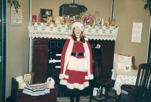 Christmas celebrations 
people
Keywords: 2000