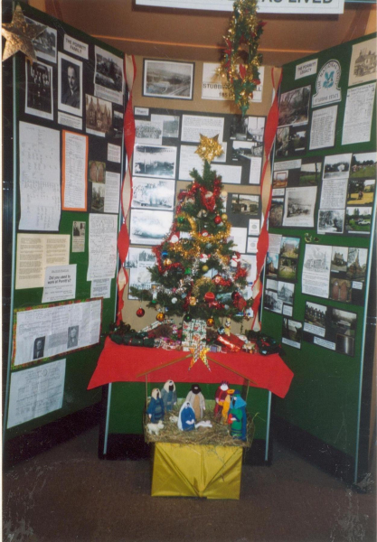 Christmas at Heritage Centre
01-Ramsbottom Heritage Society-01-RHS Activities-000-General
Keywords: 2001