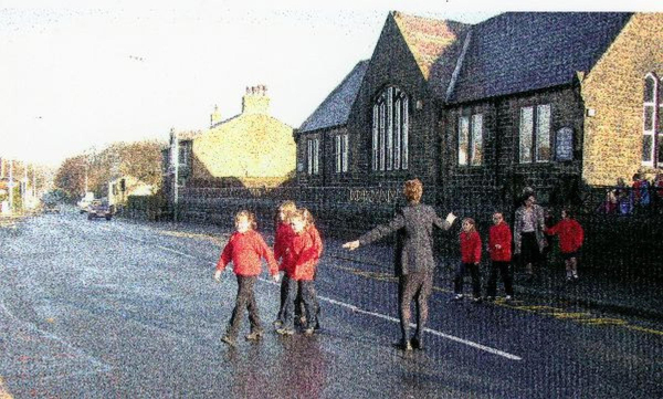 Edenfield Primary school children crossing the road
to be catalogued
Keywords: 2002