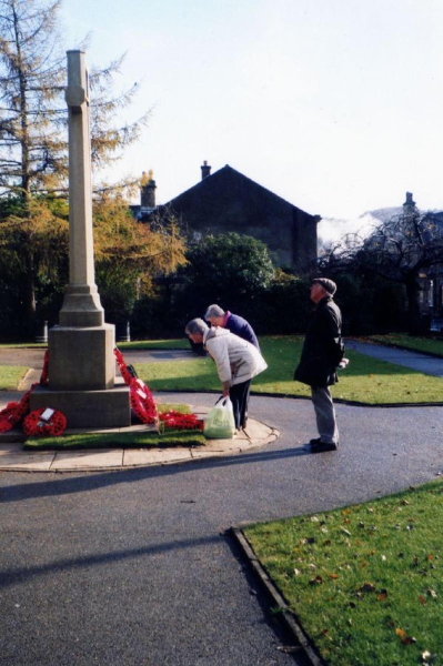 Wreaths at the cenotaph - St Paul's gardens
to be catalogued
Keywords: 2002