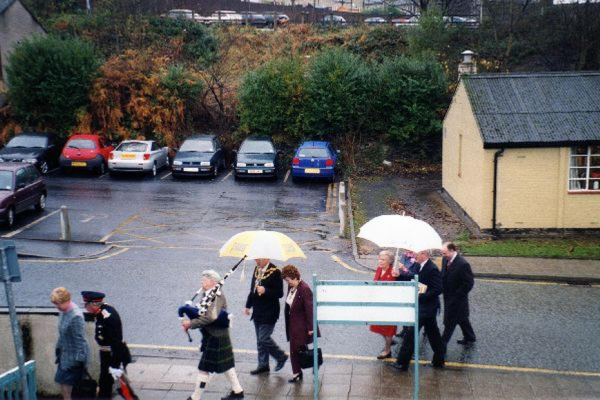 Library event - Carr Street
17-Buildings and the Urban Environment-05-Street Scenes-006-Carr Street and Tanners area
Keywords: 2002