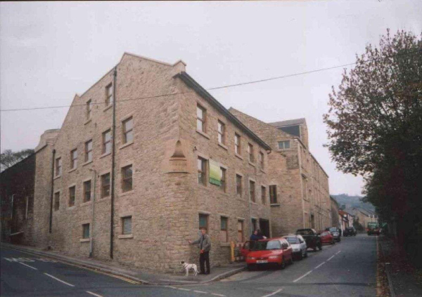 Cobden Mill conversion
02-Industry-01-Mills-022-Cobden Mill
Keywords: 2003