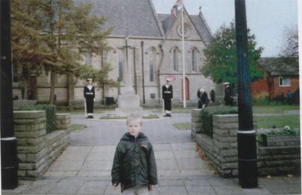 Rememberance Sunday 
15-War-03-War Memorials-001-St Paul's Gardens and Remembrance Sunday
Keywords: 2003