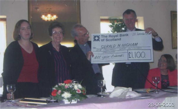 Retirement cheque for Gerald Higham - Edenfield Parish
to be catalogued
Keywords: 2003