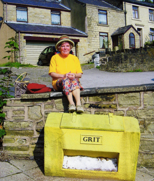 Lady in Waiting - Stella Slater
09-People and Family-02-People-000-General

Keywords: 2005