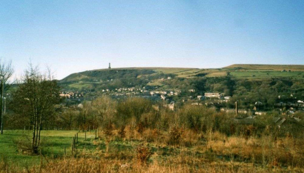 View from Whalley Road of Peel Tower and Holcombe Hill
18-Agriculture and the Natural Environment-03-Topography and Landscapes-001-Holcombe Hill

Keywords: 2005