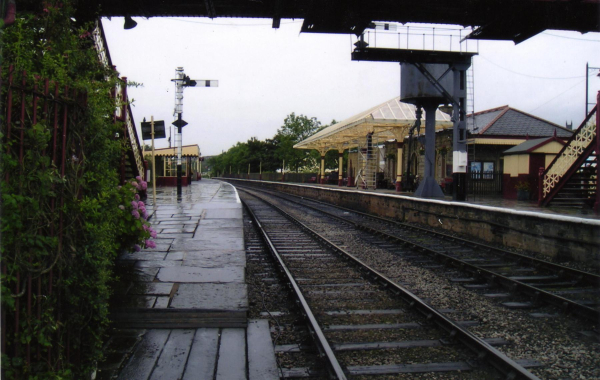 Nee canopy at Ramsbottom Station 
16-Transport-03-Trains and Railways-000-General

Keywords: 2007