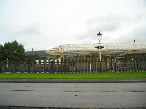 The new canopy at Ramsbottom Station 
16-Transport-03-Trains and Railways-000-General
Keywords: 2007