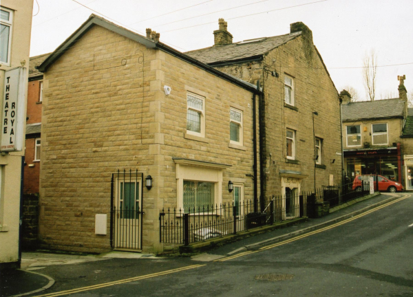 New Building in Smithy Street 
17-Buildings and the Urban Environment-05-Street Scenes-026-Square Street area
Keywords: 2008