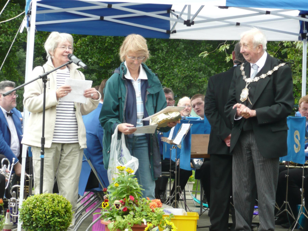 Nuttall Park Extravanga
14-Leisure-01-Parks and Gardens-001-Nuttall Park General
Keywords: 2008