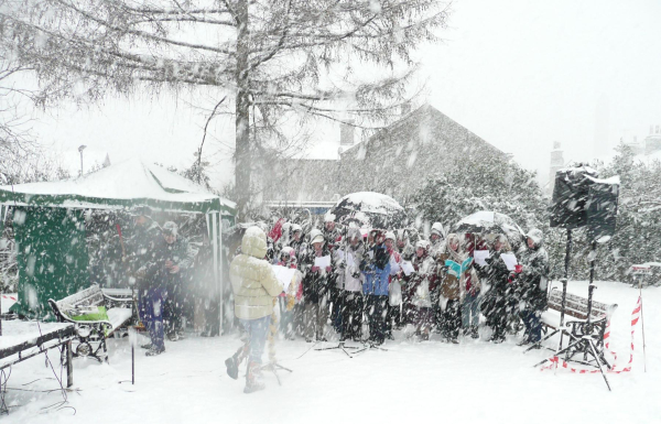 Carol Singing in the snow - St Paul's gardens
06-Religion-01-Church Buildings-001-Church of England  - St. Paul, Bridge Street, Ramsbottom
Keywords: 2009