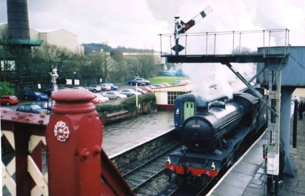 The Great Marquess and train departing Ramsbotttom Station - January 2010
16-Transport-03-Trains and Railways-000-General
Keywords: 2010