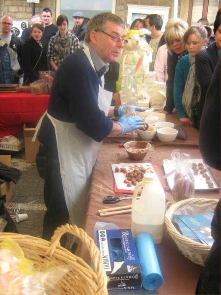 Ramsbottom Chocolate Festival - 28th March  2010 
14-Leisure-04-Events-004-Chocolate Festival
Keywords: 2010