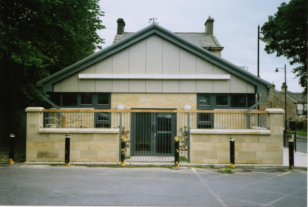 Ramsbottom Childrens Centre, Carr Street - August 2011
17-Buildings and the Urban Environment-05-Street Scenes-006-Carr Street and Tanners area
Keywords: 2011