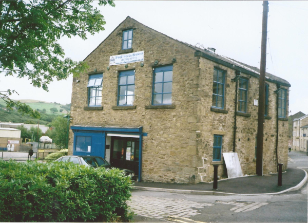 Irwell Works Brewery Square Street
14-Leisure-05-Pubs-037-Irwell Brewery

Keywords: 2011