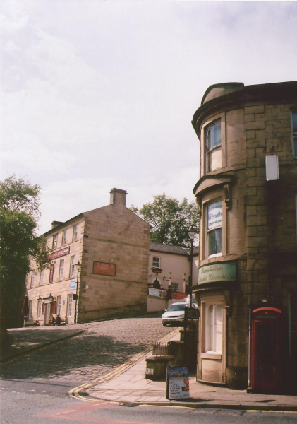 Market Place and Grant Arms
17-Buildings and the Urban Environment-05-Street Scenes-017-Market Place
Keywords: 2012