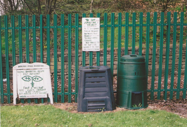 Hearth of the Ram car park - Incredible Edible sign 
14-Leisure-05-Pubs-011-Good Samaritan then Hearth of the Ram

Keywords: 2012