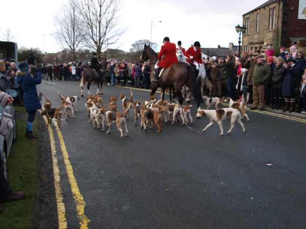 HOLCOMBE HUNT AT DRESSERS ARMS WHEELTON CHORLEY 
14-Leisure-04-Events-000-General
Keywords: 2013