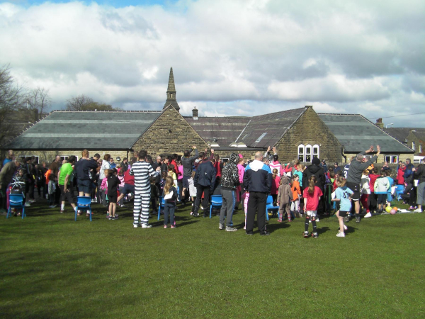 The Big Run by Edenfield School- 27 April 2013 
17-Buildings and the Urban Environment-05-Street Scenes-011-Edenfield
Keywords: 2013