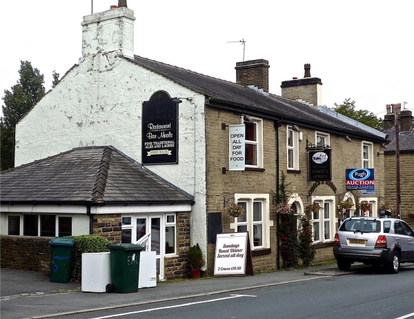 The Coach and Horses for auction, Edenfield  11 Sep 14
17-Buildings and the Urban Environment-05-Street Scenes-011-Edenfield
Keywords: 2014