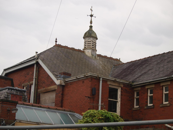 Ramsbottom Cottage Hospital
17-Buildings and the Urban Environment-05-Street Scenes-019-Nuttall area
Keywords: 2014