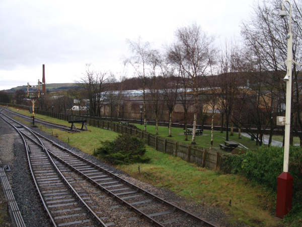View of mills on Kenyon Street with Soap Works and Chimney in back ground 
16-Transport-03-Trains and Railways-000-General

Keywords: 2014