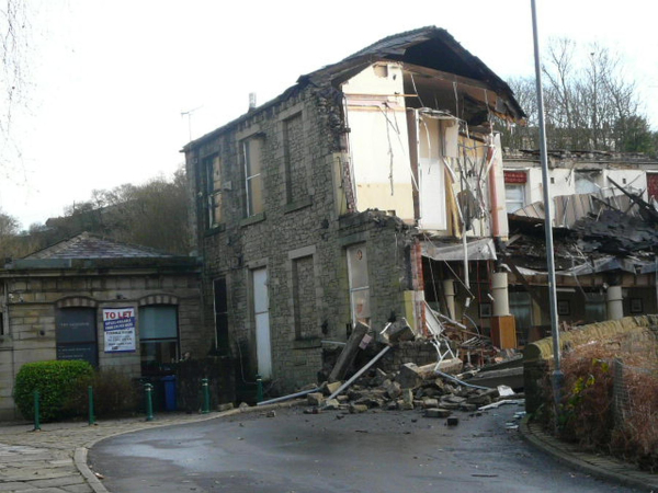 Waterside Inn, Summerseat after the Boxing Day floods 
17-Buildings and the Urban Environment-05-Street Scenes-028-Summerseat Area
Keywords: 2015