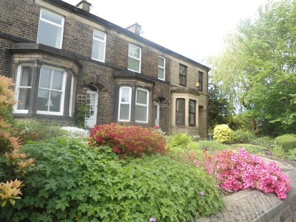 House on Bolton Street across from Hope House
17-Buildings and the Urban Environment-05-Street Scenes-031 Bolton Street
Keywords: 2015