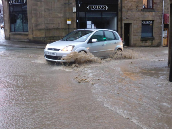 Boxing Day Floods -  Waterside Road, Summerseat
14-Leisure-04-Events-009-Floods
Keywords: 2015