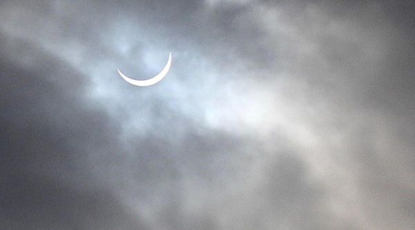 Partial Solar Eclipse as seen from Edenfield - 20 March 2015
17-Buildings and the Urban Environment-05-Street Scenes-011-Edenfield
Keywords: 2015