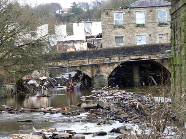 the end of the Waterside Inn, Summerseat 
17-Buildings and the Urban Environment-05-Street Scenes-028-Summerseat Area
Keywords: 2015