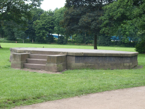 Band Stand Nuttall Park
14-Leisure-01-Parks and Gardens-001-Nuttall Park General
Keywords: 2016