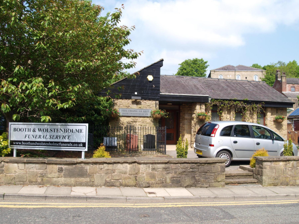 Funeral Parlour Crow Lane 
17-Buildings and the Urban Environment-05-Street Scenes-009-Crow Lane Area
Keywords: 2016