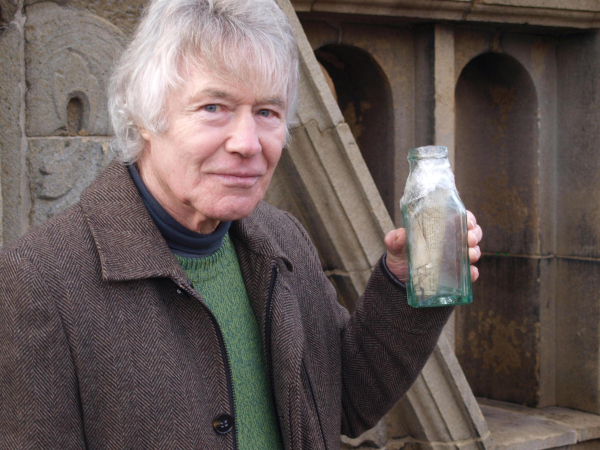 Original Time Capsule (Bottle) from the site of Ramsbottom Cottage Hospital
17-Buildings and the Urban Environment-05-Street Scenes-019-Nuttall area
Keywords: 2016