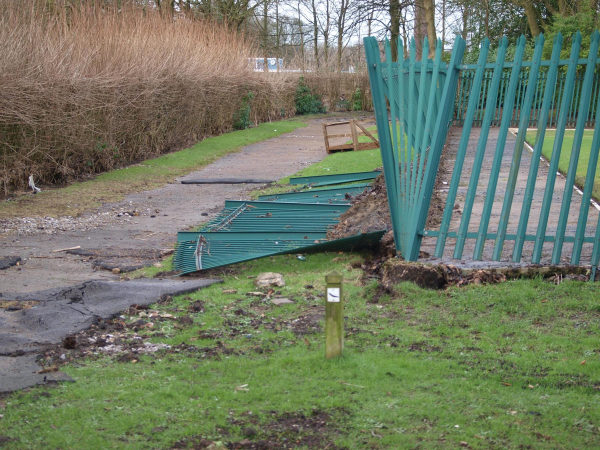 Aftermath of Boxing Day Floods Nuttall Park
14-Leisure-01-Parks and Gardens-001-Nuttall Park General
Keywords: 2016